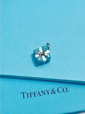 Authentic Tiffany & Co Blue Enamel Present Charm
